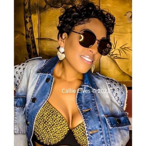 Callie Golden Pearl: Gold Beaded Nude Festival Bra Medium - Picture 12 of 15